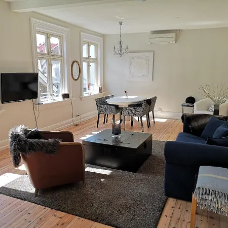 Apartment Charming In The Center Of *