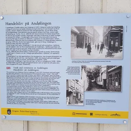 Charming In The Center Of Lejlighed Kragerø