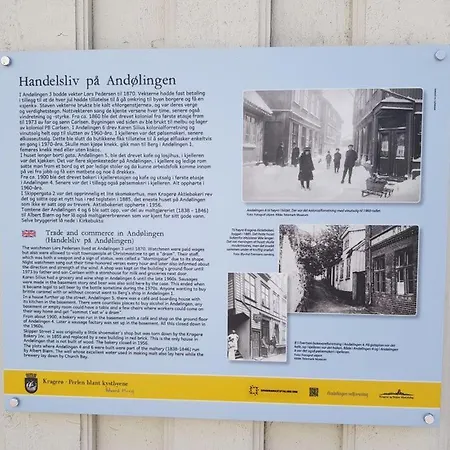 Charming In The Center Of Lejlighed Kragerø